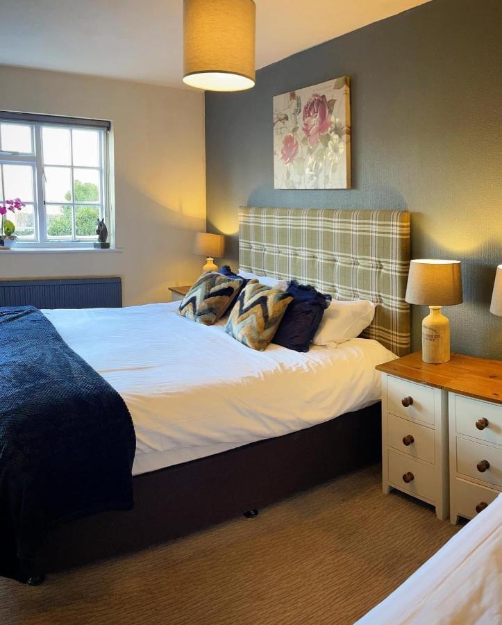 The Coach And Horses Inn Chepstow Luaran gambar